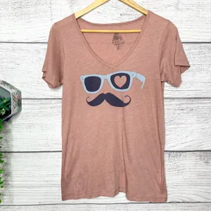 Volcom Dusty Rose Mustache Sunglasses Love Graphic V Neck T-Shirt Size Medium thumbnail 6