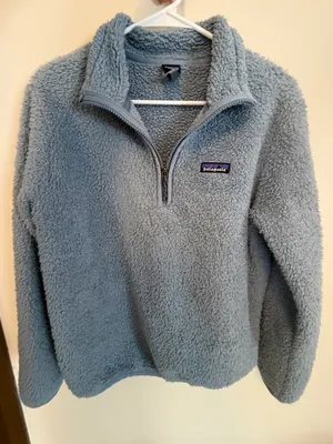 Patagonia Women’s Pullover Fleece thumbnail 1