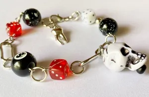 Handmade punk funky goth y2k skull & mix beads unisex chain bracelet🖤💀🤘❤️ thumbnail 4