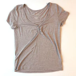 American Eagle • Soft and Sexy Mauve Striped V-Neck Shirt Size Small thumbnail 7