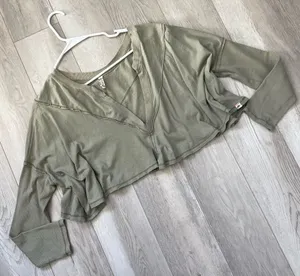 Free People Top v neck crop long sleeve womens Green (small) oversized boho thumbnail 1