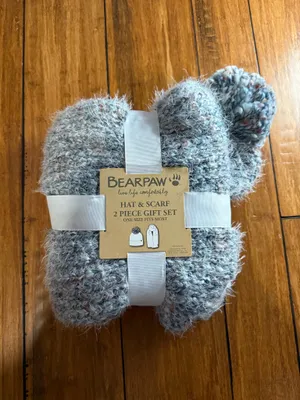 BEARPAW Hat and Scarf Set thumbnail 1