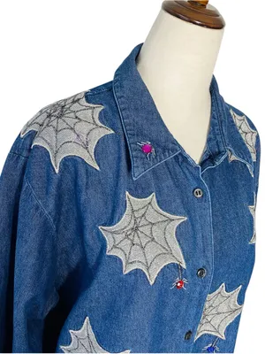 VINTAGE KAREN SCOTT Embroidered Spiderweb Denim Shirt thumbnail 4