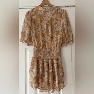 Aqua Retro‎ Smocked Floral Print Mini Dress Size Medium NWT thumbnail 2