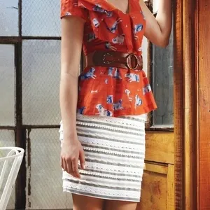 Anthropologie TABITHA Sailing Lace Pencil Skirt Striped Crochet Lace Scallops 6 thumbnail 6