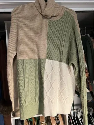 Entro Colorblock Turtleneck Sweater thumbnail 1