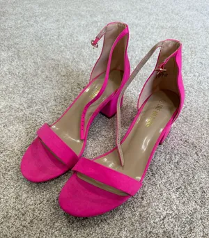 Heels Pink Size 10 thumbnail 1