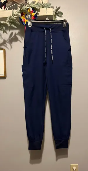 Med couture Scrubs thumbnail 5