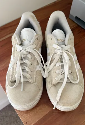 Cream Adidas Sneakers thumbnail 1