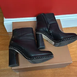 Coach Justina Black Ankle Boots‎ Women's Beaded Chain Accents size 6.5 thumbnail 6