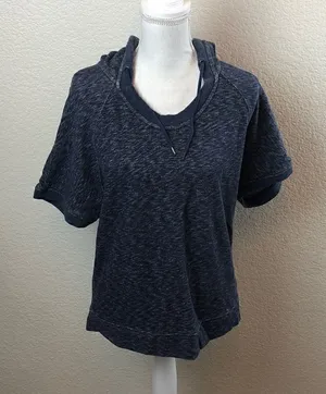 Gap hoodie shirt    thumbnail 1