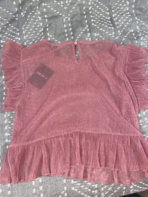 Forever 21 sheer pink top thumbnail 3