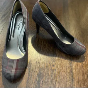 Comfort Plus by Predictions Greg and Red Plaid Pump Heels thumbnail 2