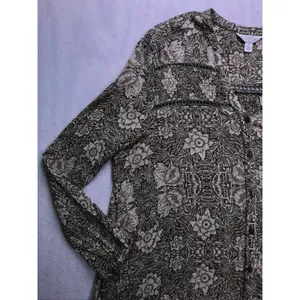 Sun‎ & Shadow Floral Blouse Womens XL Olive Green Boho Crochet Trim thumbnail 6