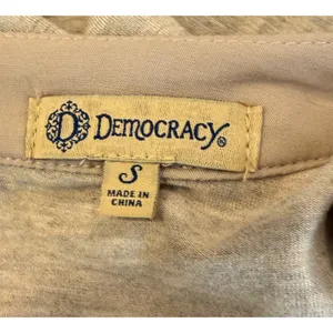 Democracy Womens Small Beige Top‎ Floral Embroidered Bell Sleeve Boho Festival thumbnail 5