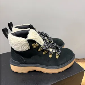 New Sorel Hi‎ Line Hiker Cozy Lace Up Boots Size 6 thumbnail 10