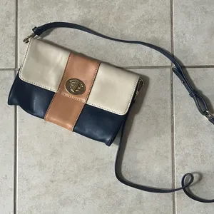 Spartina 449 Navy Turn-Key Clutch thumbnail 1