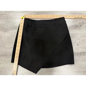 Kendall + Kylie Black Faux Suede Asymmetrical Wrap Mini Skort Size Small Y2K thumbnail 5