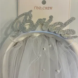 Bridal White and Silver Hair Accessory White thumbnail 2