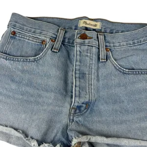 Madewell Raw Hem Relaxed Denim Shorts Size 27 thumbnail 2