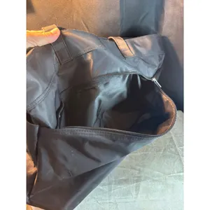 EC International Black Nylon Lg Zippered Tote Bag Travel Carryall Shoulder Bag thumbnail 5
