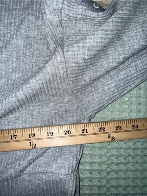 Alo Yoga Women's Alo Muse Hoodie size S thumbnail 2