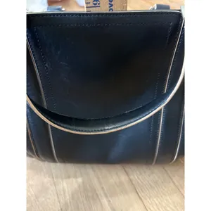 Ellen Tracy Black Leather Tote Bag Satchel Contrast Piping Silver Hardware thumbnail 11