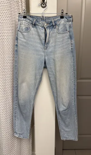 American Eagle Jeans thumbnail 1