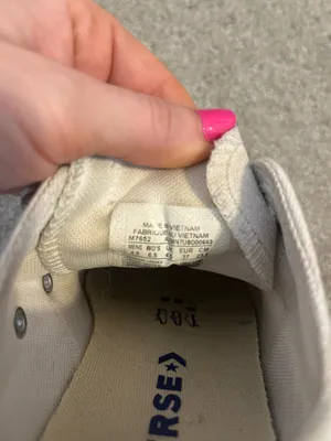 Converse Sneakers thumbnail 2