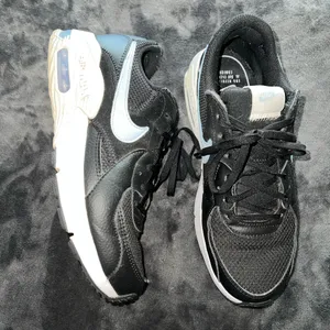 Nike Women's Air Max Excee Black Pastel Blue Low Top Sneaker Size 8.5 thumbnail 9