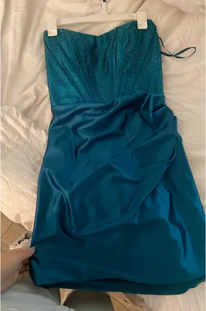 Homecoming dress from formally yours super flattering thumbnail 4