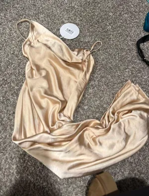 Dress thumbnail 5