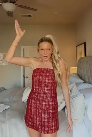 Vici New red dress thumbnail 1