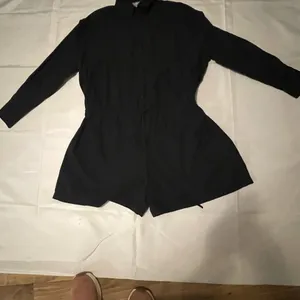 Princess Polly Elegant Black Romper thumbnail 4