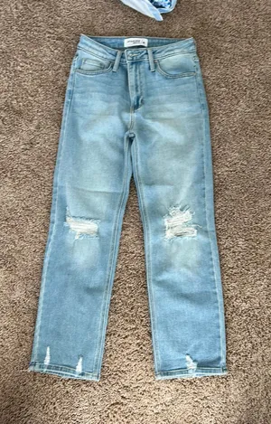 Blues Jean thumbnail 1