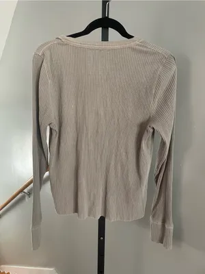 Aerie Ribbed Knit Stone Gray Henley Long Sleeve Top Size XL thumbnail 2