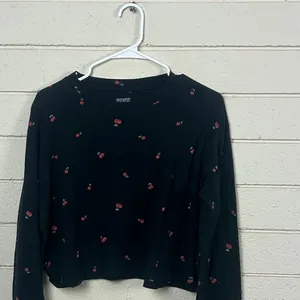 PINK Victoria’s Secret Black Cherry Print Crop Tee size L thumbnail 7