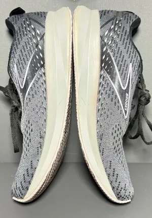 Brooks Levitate 5 Running Shoes Gray Women’s Size 9 thumbnail 5
