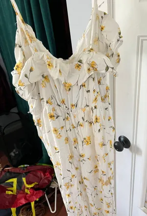 Dress thumbnail 3