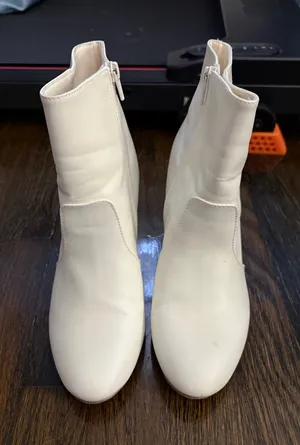 White Ankle Boots Old Navy thumbnail 1