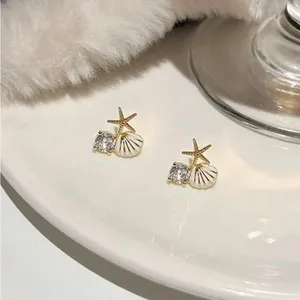 Starfish Shell Earrings Gold thumbnail 2