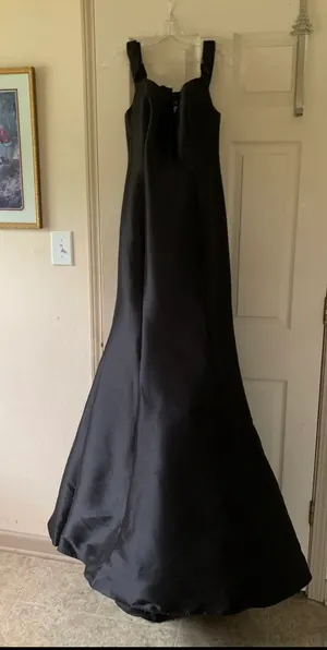 Size 10 JVN Jovani 3245 black off shoulder fit and flare mermaid formal dress thumbnail 3