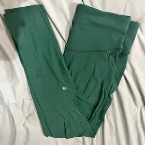 Lululemon Green High-Waisted Leggings thumbnail 2