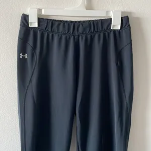 Under Armour Sweatpants Size M thumbnail 2