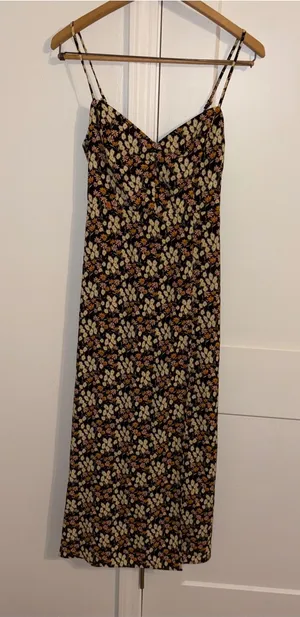 Urban Outfitters NWT Floral Side Slit Small Spaghetti Strap Sun Dress Brand NEW thumbnail 1