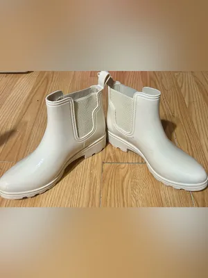 Women 11 cream colored ankle slip on rain booties Chelsey style thumbnail 6