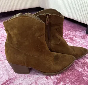Booties Forever 21 Suede Brown  thumbnail 1