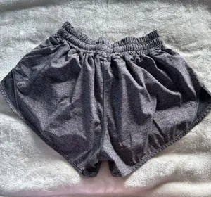 Lululemon Hotty Hot Shorts 2.5" thumbnail 2
