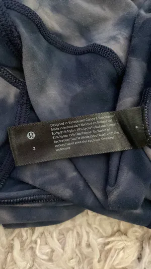 Lululemon Diamond Dye Align T-Shirt thumbnail 3