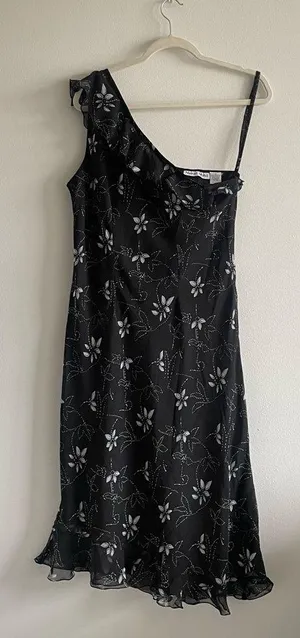 Nevermind Black Floral One Shoulder Maxi Dress thumbnail 1